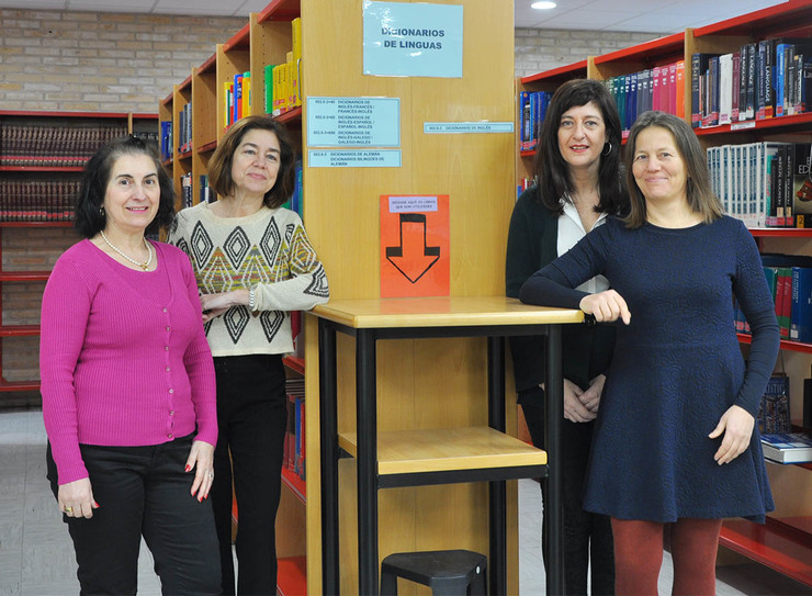 As profesoras Ana Luna, Iolanda Galanes, Silvia Montero e Áurea Fernández do grupo Bitraga de traducción / Duvi