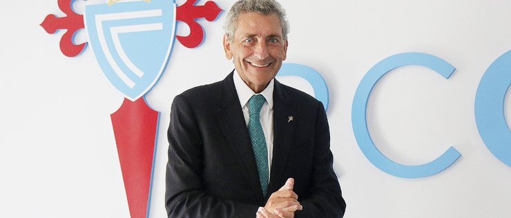 O presidente Carlos Mouriño compareceu este martes nos medios do club. / @RCCelta