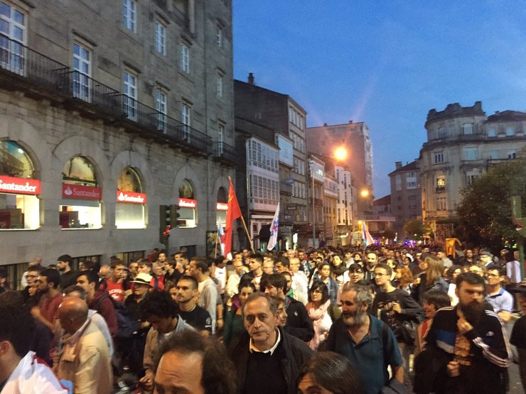 Manifestación en Santiago de apoio ao referendo de Cataluña 