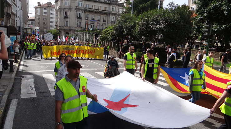 manifestación convocada pola plataforma Galiza con Catalunya a favor da celebración do referendo