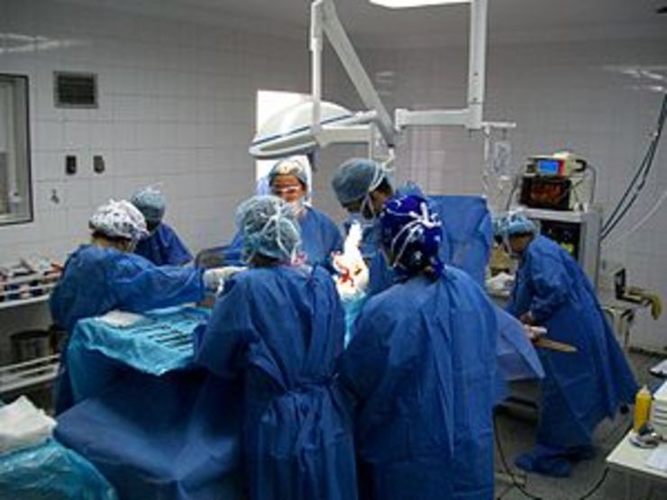 Intervención cirúrxica/Wikipedia