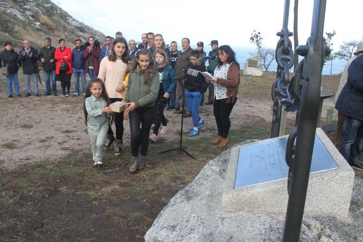 Homenaxe a voluntarios e servizos de emerxencias en Baiona. TELEMARIÑAS 