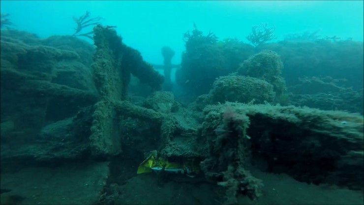 Restos da fragata da Armada española 