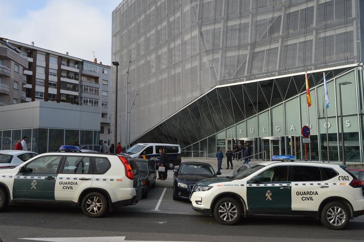 Dispositivo por narcotráfico ante uns xulgados / Arquivo