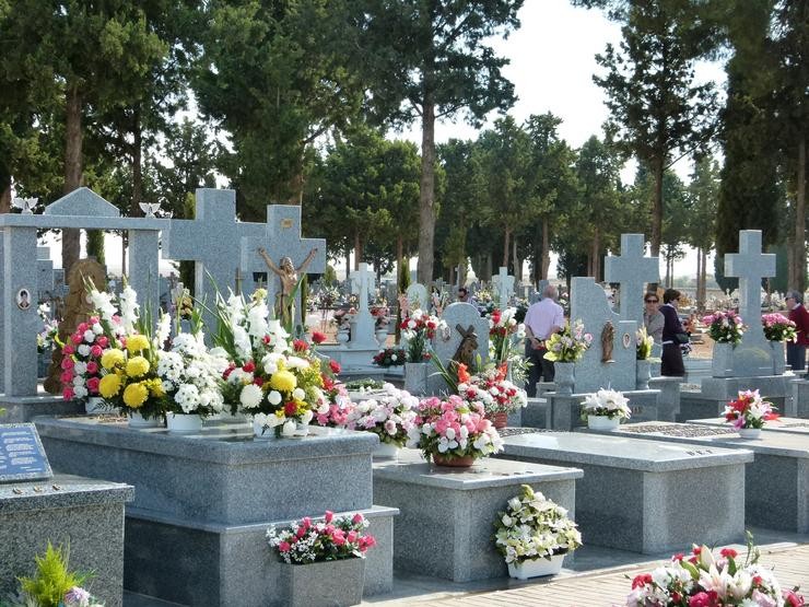 Cemiterio, lápida, lápidas, tumbas. EUROPA PRESS