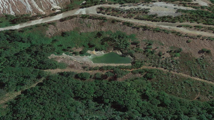 Imaxe de satélite dunha balsa da mina de Touro 