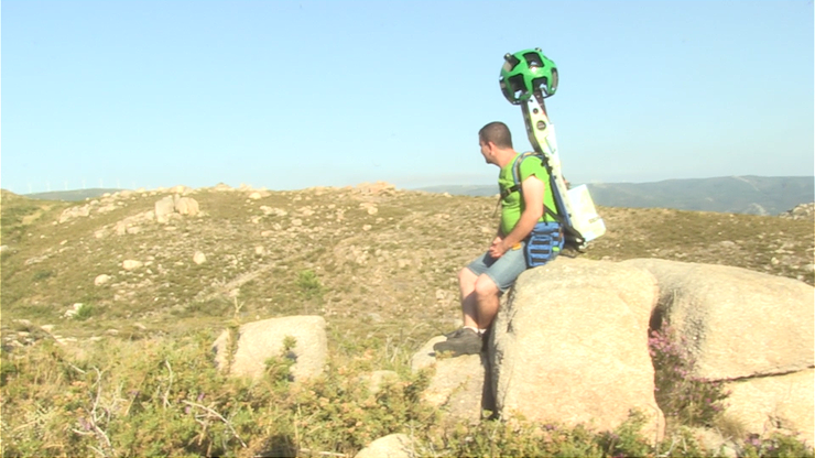 Mario Maceira, de Monte Pindo Parque Natural, cunha mochila do Proxecto Trekker Monte Pindo