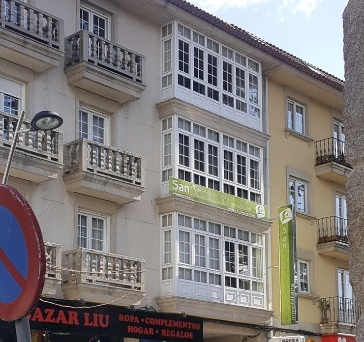 Inmobiliaria propiedade da familia Miñanco en Cambados (Pontevedra)