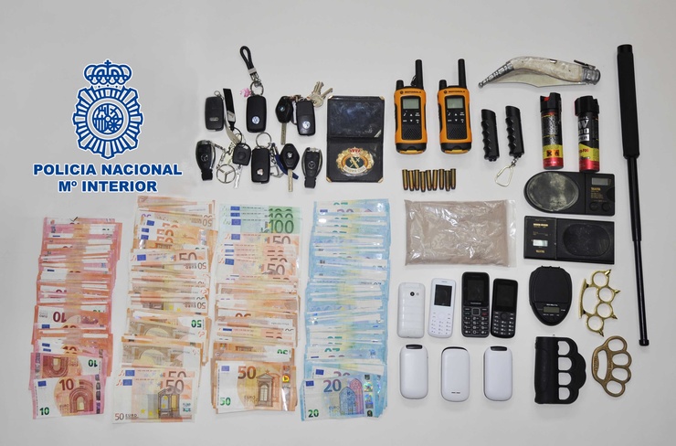 Doce detidos por tráfico de drogas e branqueo en Narón 