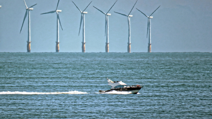 Parque eólico marino Thanet, a 12 quilómetros da costa de Kent, sueste de Inglaterra (Reino Unido) 