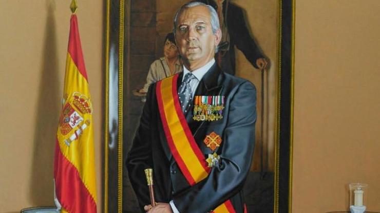 Arsenio Fernández de Mesa, fíxose pintar como un xeneral do século XIX cando era director da Garda Civil 