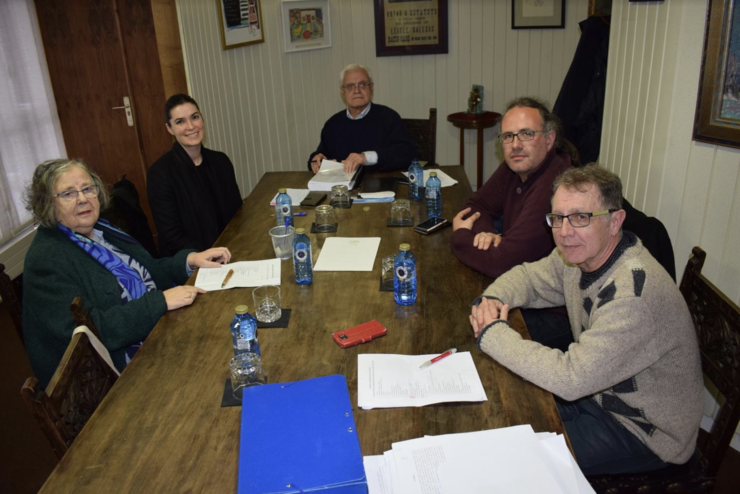 Reunión do xurado do concurso de micro-relatos convocado pola Real Academia Galega e PuntoGal.