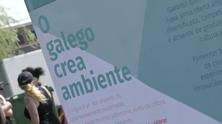 Campaña 'O galego crea ambiente' no Festival Resurrection Fest.