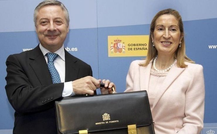 José Blanco e Ana Pastor cando tivo lugar o intercambio da carteira de Fomento / Gobierno de España