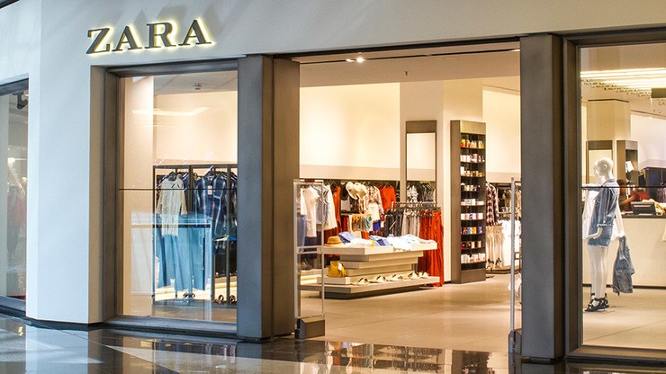  Zara de Marineda City, na Coruña.