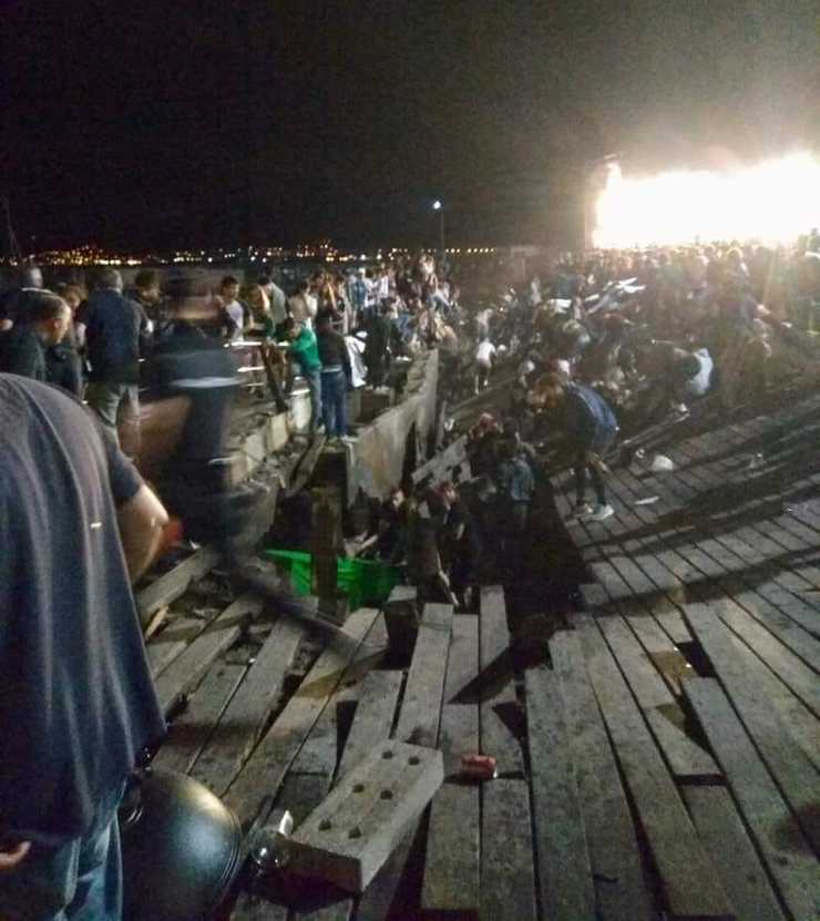Parte do peirao do porto de Vigo caíu durante un concerto 