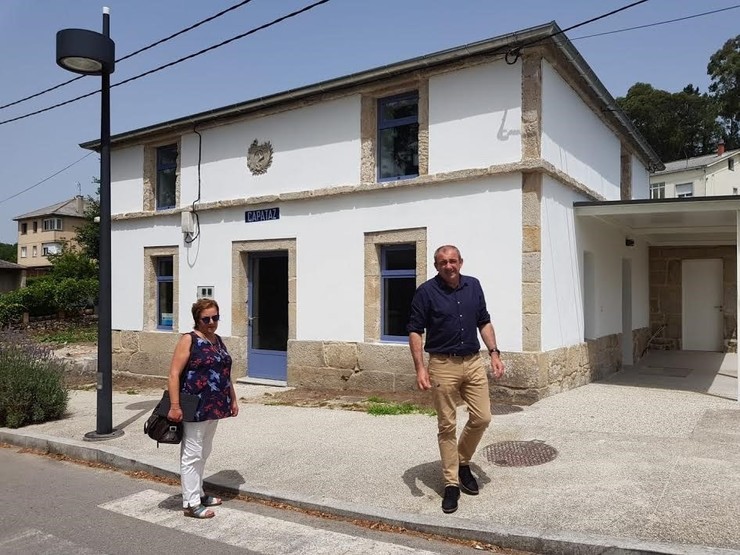 Darío Campos e Regina Polín acordan a construción da Casa dá Botica.. DIPUTACIÓN DE LUGO 