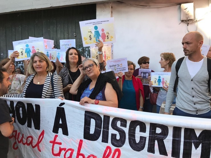 Protesta das mulleres da limpeza da Xunta de Galicia. Europa Press