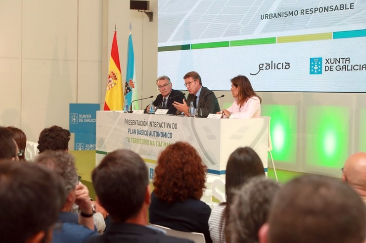 Feijóo participa na presentación do Plan Básico Autonómico. XUNTA DE GALICIA 