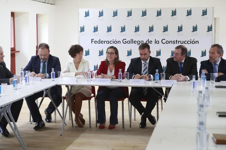 Reunión entre a conselleira de Infraestruturas e Mobilidad e a Federación Galega dá Construción. XUNTA 