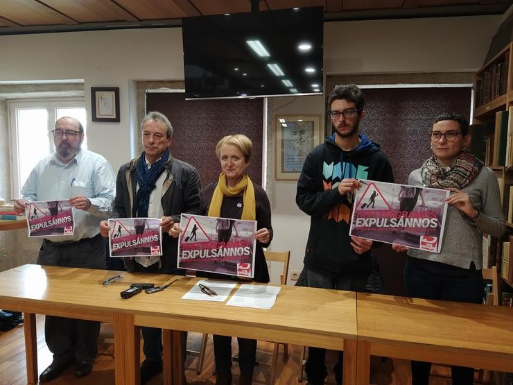 No acto de presentación da campaña 'Non emigramos, expúlsannos'