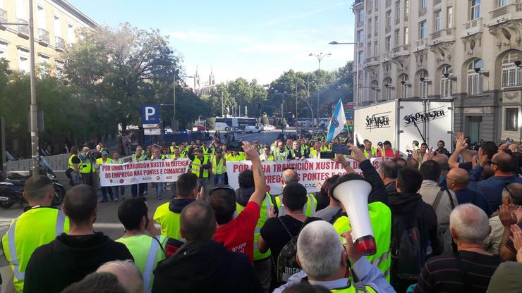 Concentración en Madrid de traballadores da central de Endesa das Pontes. PP