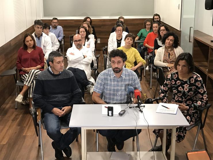 Rolda de prensa dos comités de empresa das fundacións biomédicas de investigaciín sanitaria de Galicia.. CIG 