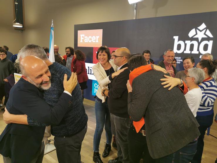 A portavoz nacional do BNG, Ana Pontón, e o deputado electo pola Coruña, Néstor Rego, celebran os resultados das eleccións xerais do 10 de novembro.. MAURO BASTÓN - EUROPA PRESS 