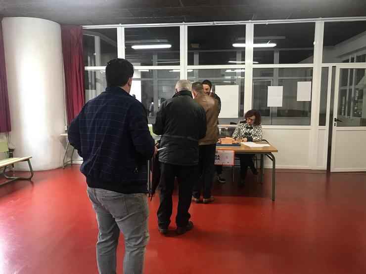 Os galegos acoden a votar ás eleccións xerais o 10 de novembro de 2019 / Europa Press