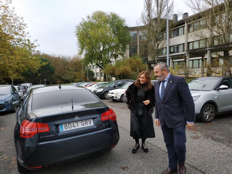 A conselleira de Educación co delegado da Xunta en Lugo. 