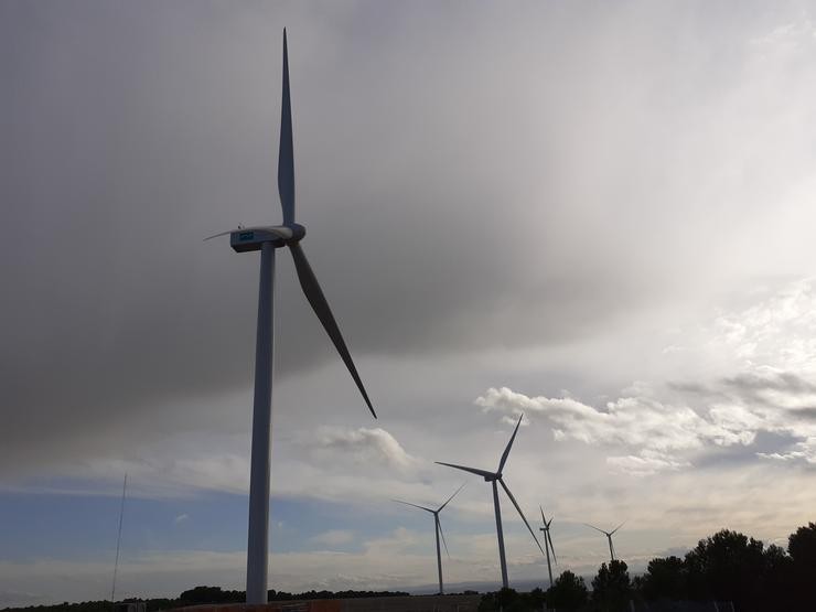 Enel Green Power España conecta á rede o parque eólico Campoliva I, situado en Villamayor de Gállego.. ENDESA / Europa Press