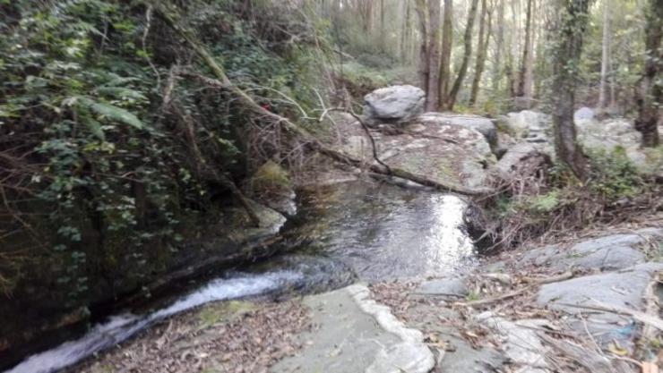 Río Fontecova, en Viveiro, que provocou a morte dunha muller o pasado ano tras rebordar / Xornal da Mariña