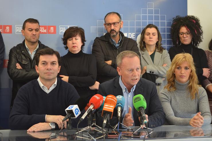 O secretario xeral do PSdeG, Gonzalo Caballero, e o secretario xeral do PSOE de Ourense, Rafa Villarino, en Ourense