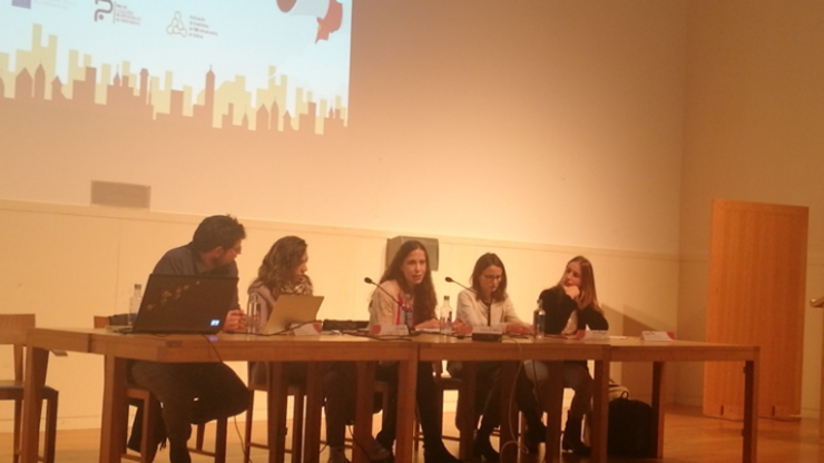 Mesa “As fake news como estratexia informativa”, con César Peña, Lara Graña, Patricia R. Blanco, Marilín Gonzalo e Eli Vivas