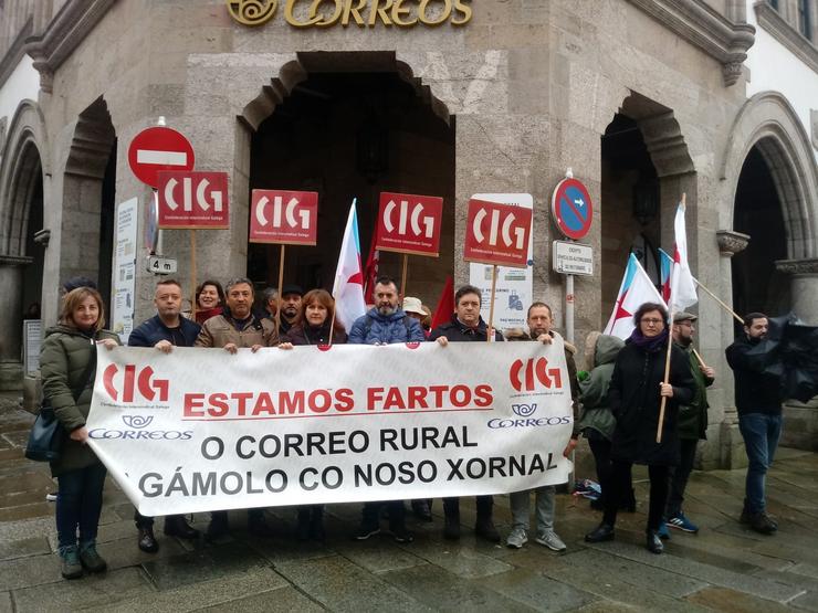 Protesta dos carteiros rurais en Santiago 