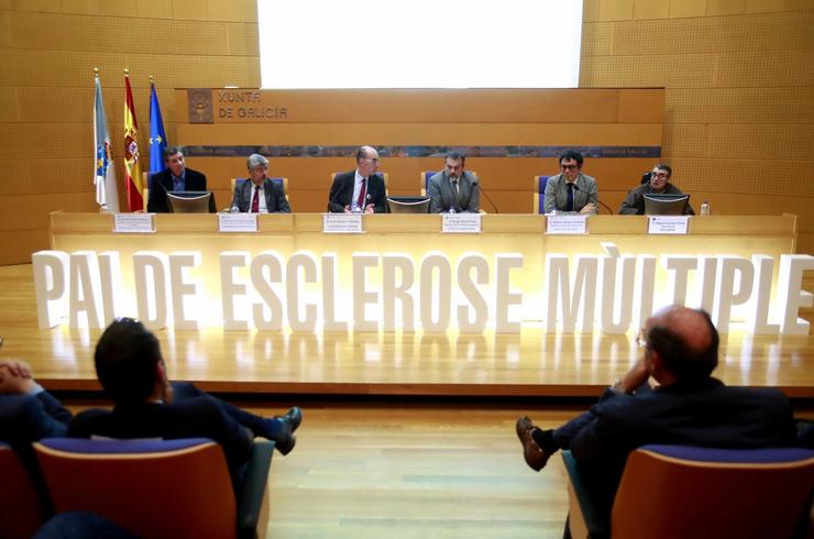 O conselleiro de Sanidade, Jesús Vázquez Almuiña, na presentación do novo proceso integrado de esclerose múltiple.. XUNTA 