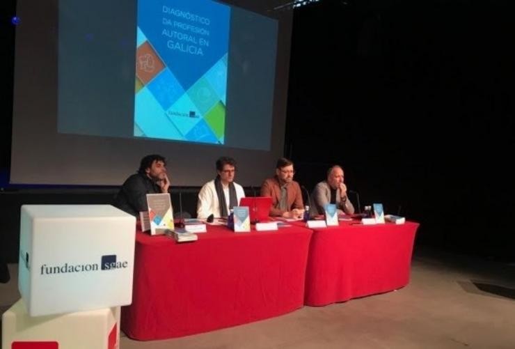 Victor Sierra, Carlos M. Abella, Juan Rivas e Miguel Diéguez na presentación do 'Diagnósitco da profesión autoral en Galicia' este miercoles en Santiago.. CONSELLO TERRITORIAL DA SGAE EN GALICIA 