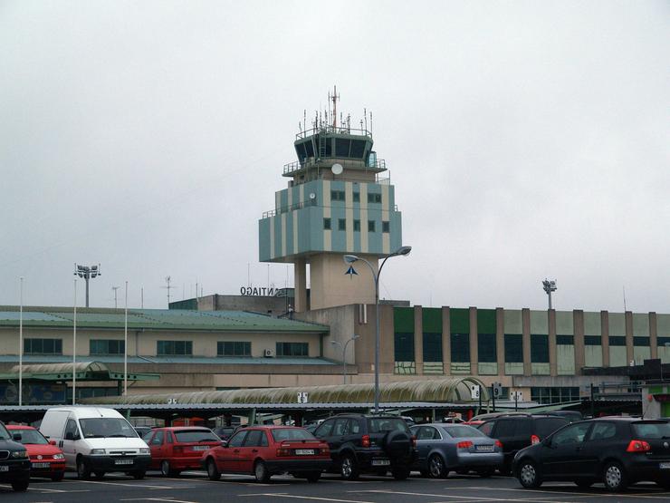Exterior do aeroporto de Santiago de Compostela. EUROPA PRESS - Arquivo