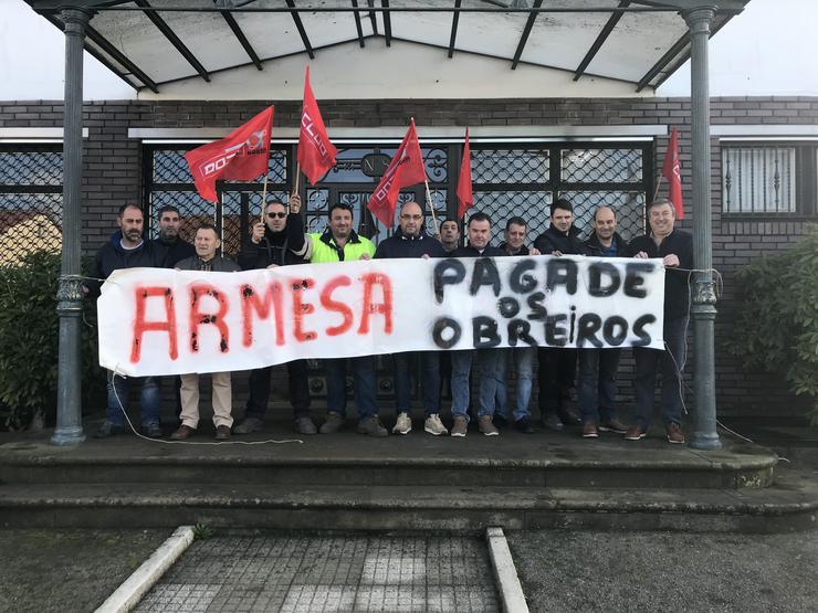 Traballadores de Armesa protestan en Santiago contra  o seu despedimento. CEDIDA / Europa Press