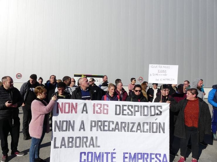 Protesta dos traballadores da firma de procesado de peixe Isidro 1952 / CIG.