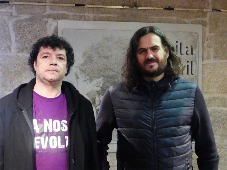 Antón Sánchez e Marco Santos este luns en Redondela. GRUPO COMÚN DÁ ESQUERDA / Europa Press