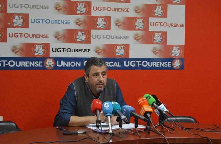 Rolda de prensa de UU.AA. En Ourense. 