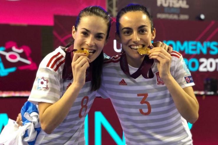 Peque e Luci, xogadoras de fútbol sala femininio / XdM