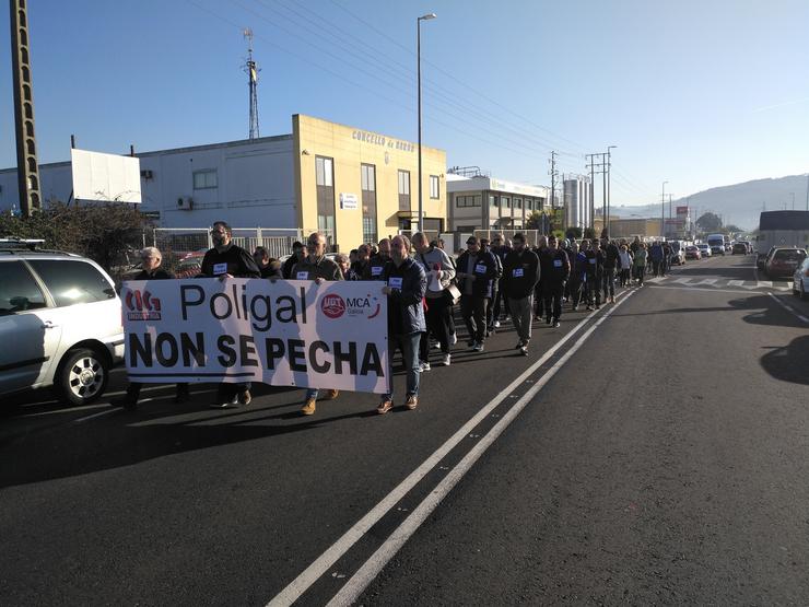 Manifestación dos traballadores de Poligal en Narón