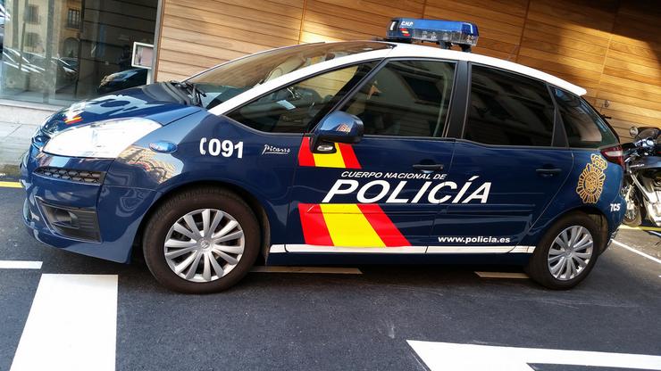 Coche da Policía Nacional 