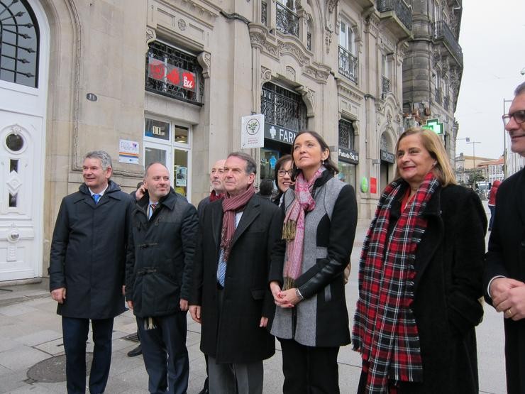 A ministra Reyes Maroto visita Vigo en compañía de Abel Caballero 