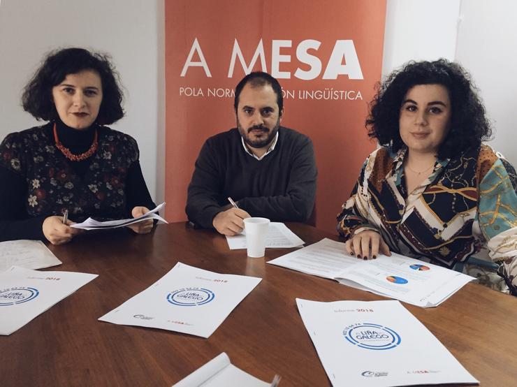 Elsa Quintas, Marcos Maceira e Sara Seco. A MESA