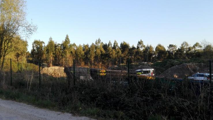 Maquinaria en Casalonga / Plataforma Casalonga Limpa de Residuos