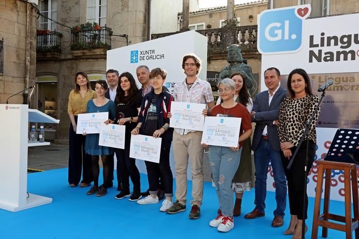 A Xunta premia aos mozos que empregan o galego como 'Lingua de Namorar'. XUNTA 