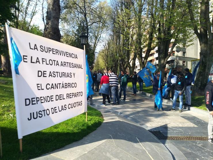 Rural.-'Non pedimos subvencións, pedimos que nos deixen traballar', reivindican pe. EUROPA PRESS. 